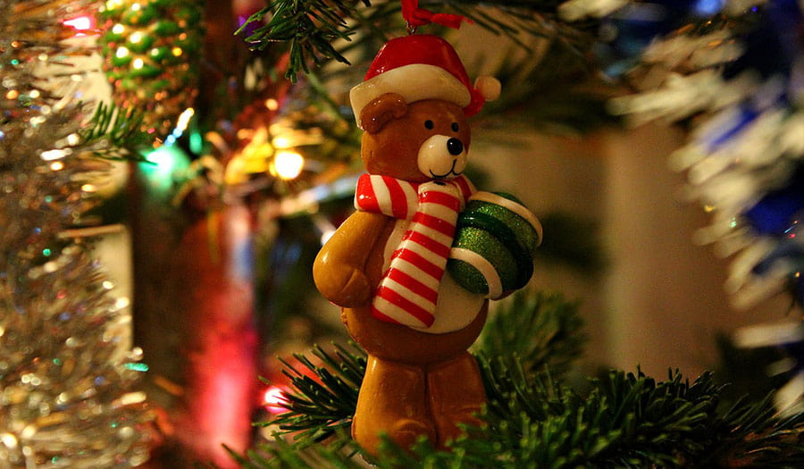 Гадание на елочных игрушках на Рождество